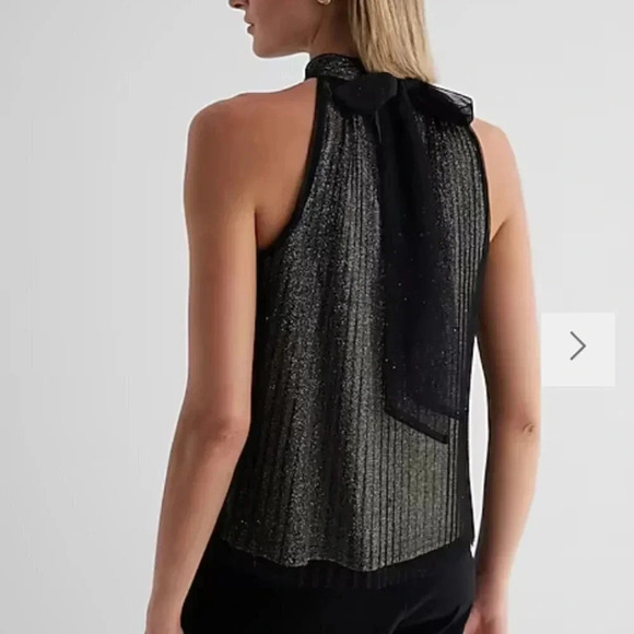NEW ✨ EXPRESS Shine Tie Halter Neck Pleated Top Black and Gold Size X-Small - Picture 2 of 11